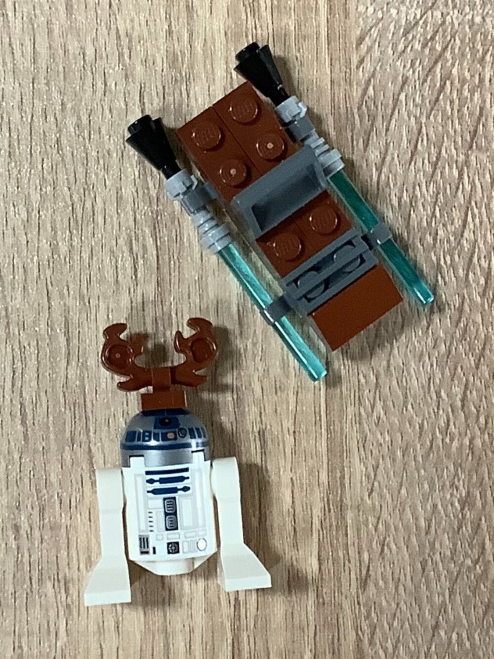 Lego Star Wars minifigure Reindeer R2-D2  sw0679 with sleigh Christmas